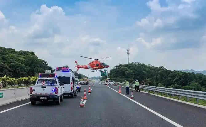 华蓥高速公路汽车救援案例